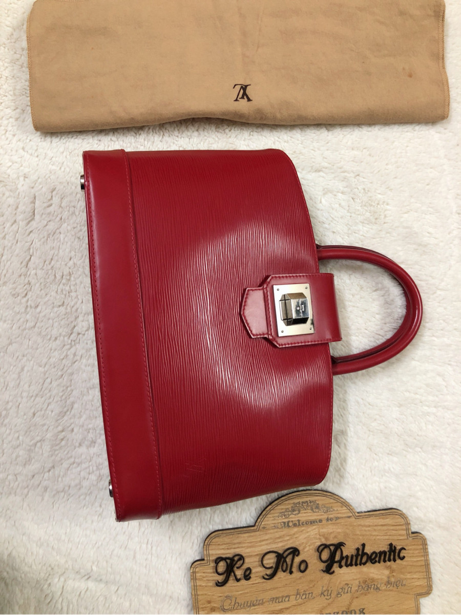 Louis Vuitton Mirabeau PM Bag - epi red