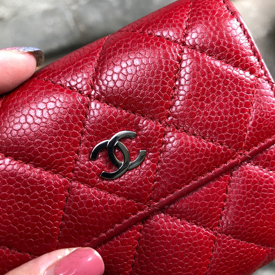 Chanel Caviar quilted compact french flap wallet - red