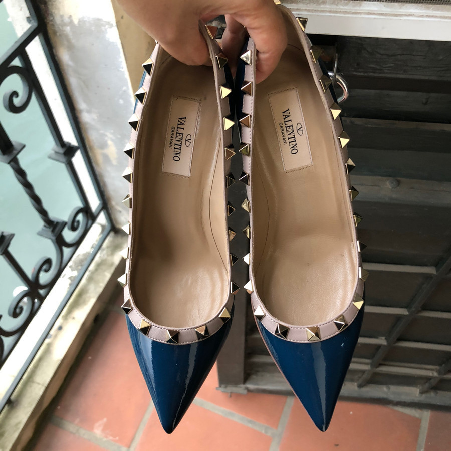 Valentino Navy Patent Rockstud Pump 85mm sz 36: