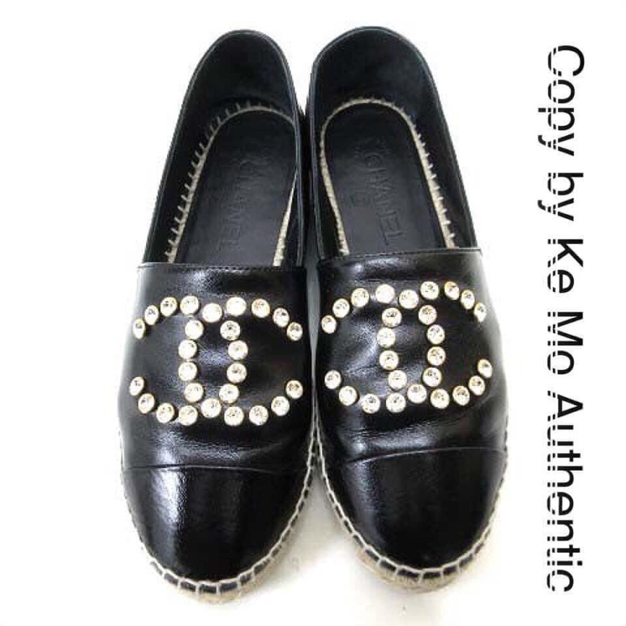 Chanel slip on black patent leather sz 38: