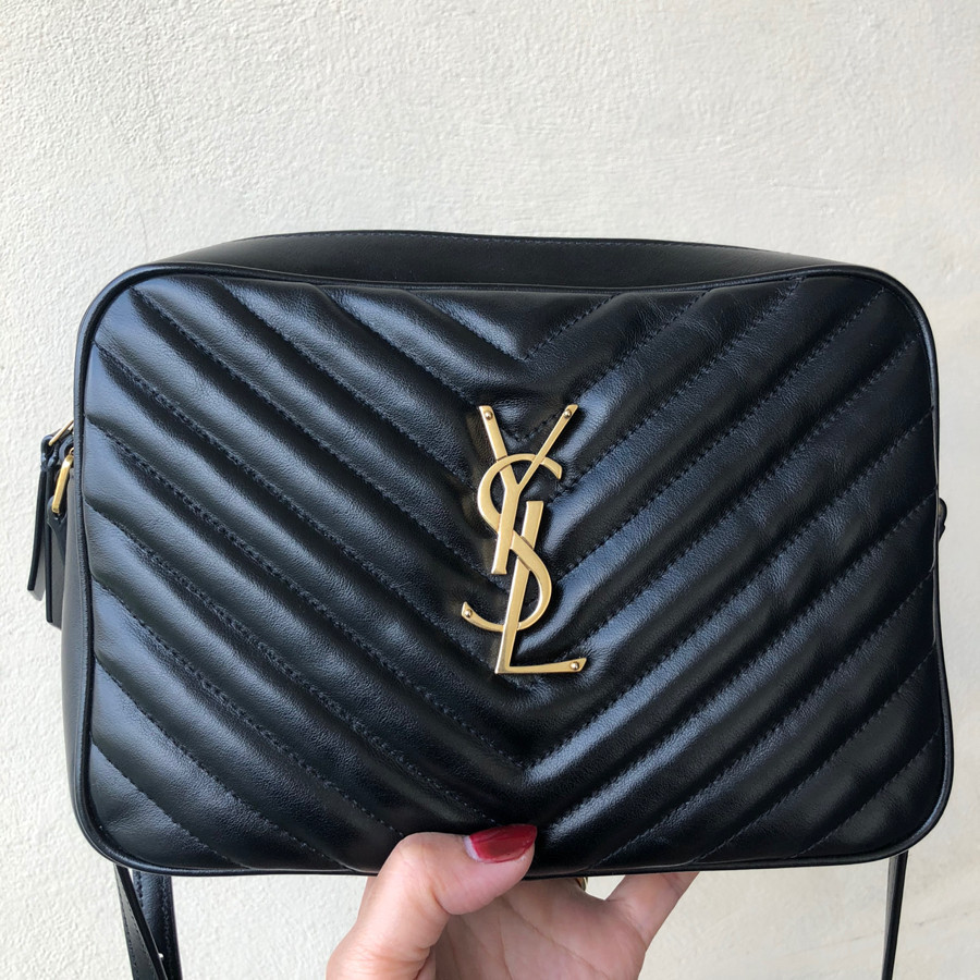 ❤️ YSL Lou Camera leather crossbody bag - black: