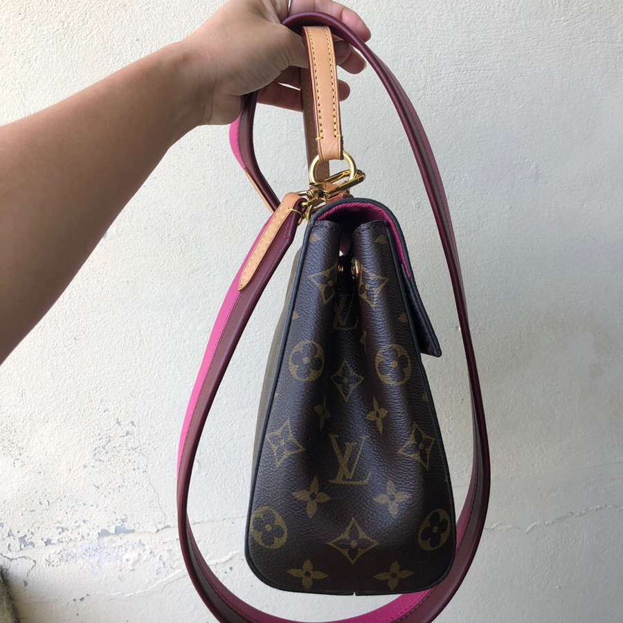 Louis Vuitton Cluny BB handbag monogram: