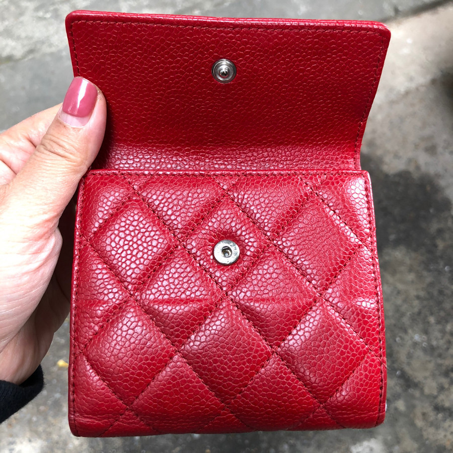 Chanel Caviar quilted compact french flap wallet - red