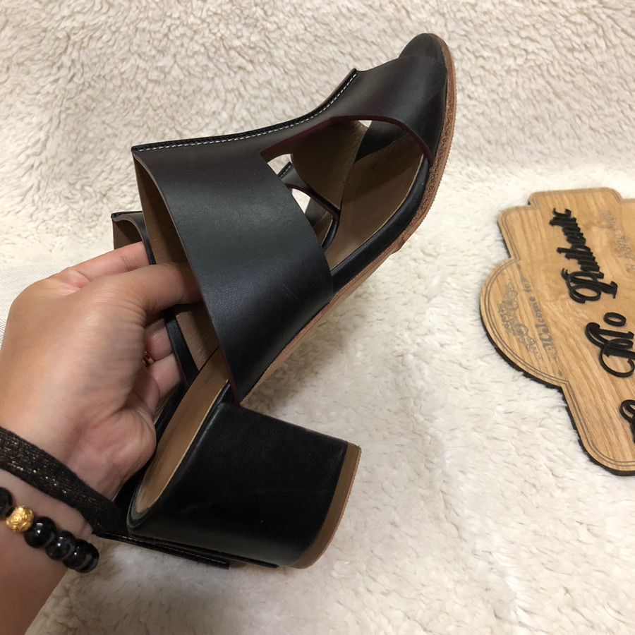 Hermes Ostia Sandal calfskin black sz 38: