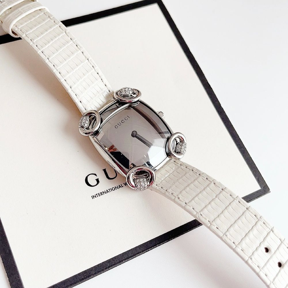 Đồng hồ Gucci Horsebit Women Lizad Watch Case 28*33mm