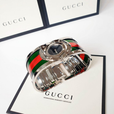 Đồng hồ Gucci Twirl bản viền bạc mix xanh-đỏ sọc đặc trưng Case 23mm