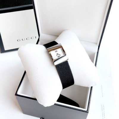 Đồng hồ Gucci 4900 Serries Black Case 29*23mm
