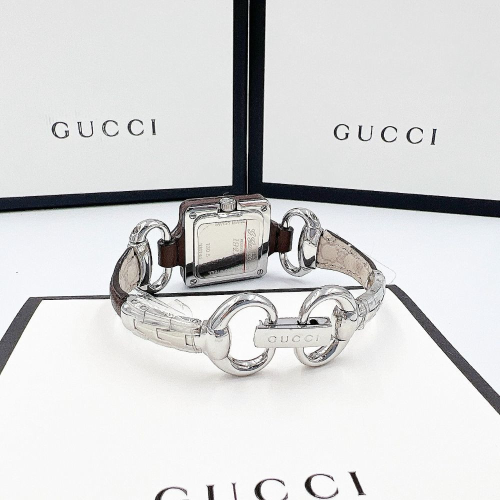 Đồng hồ Gucci 1921 thiết kế mang đậm cổ điển Case 24mm