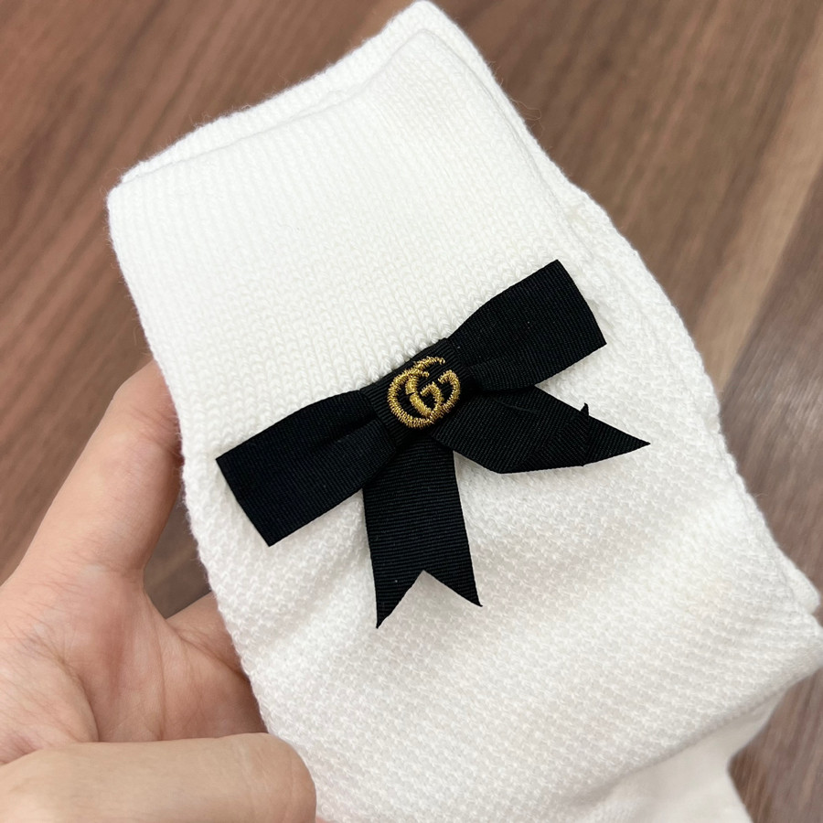 Vớ Gucci