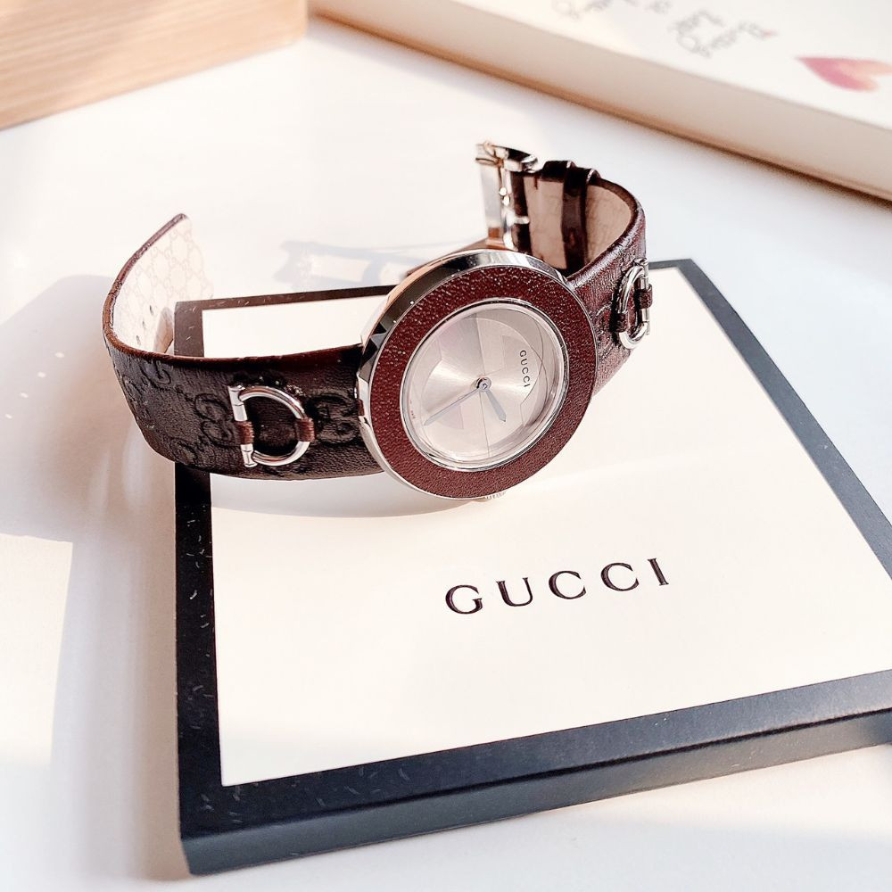 Đồng hồ Gucci Uplay bản dây màu nâu tây siêu đẹp Case 35mm