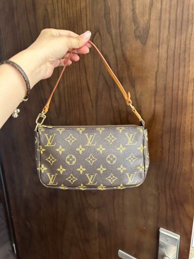 Pochette mono LV