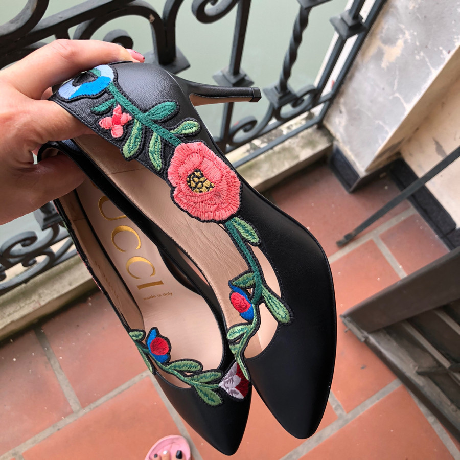 ❤️Gu Chì - Black Ophelia Floral Leather Malaga Kid Heels Women's Pumps sz 35: