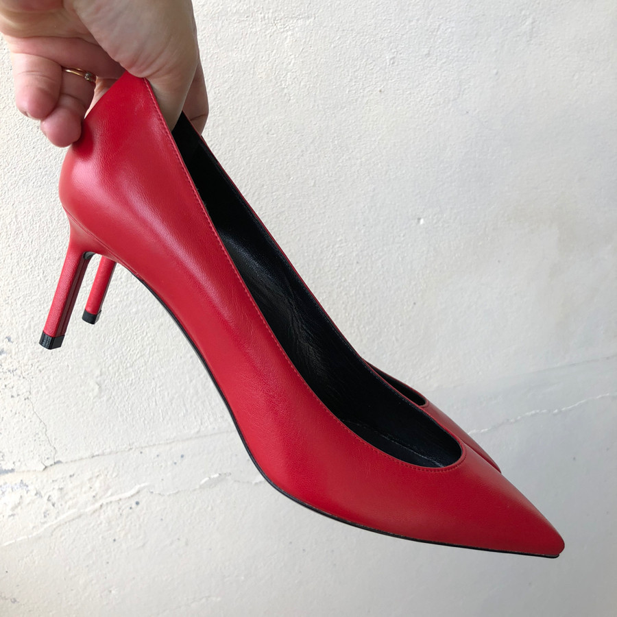 YSL - Classic Red Zoe Stilettos sz 36: