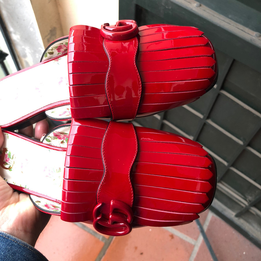 Gucci GG Marmont slippers sandals mules enamel leather red patent sz 36: