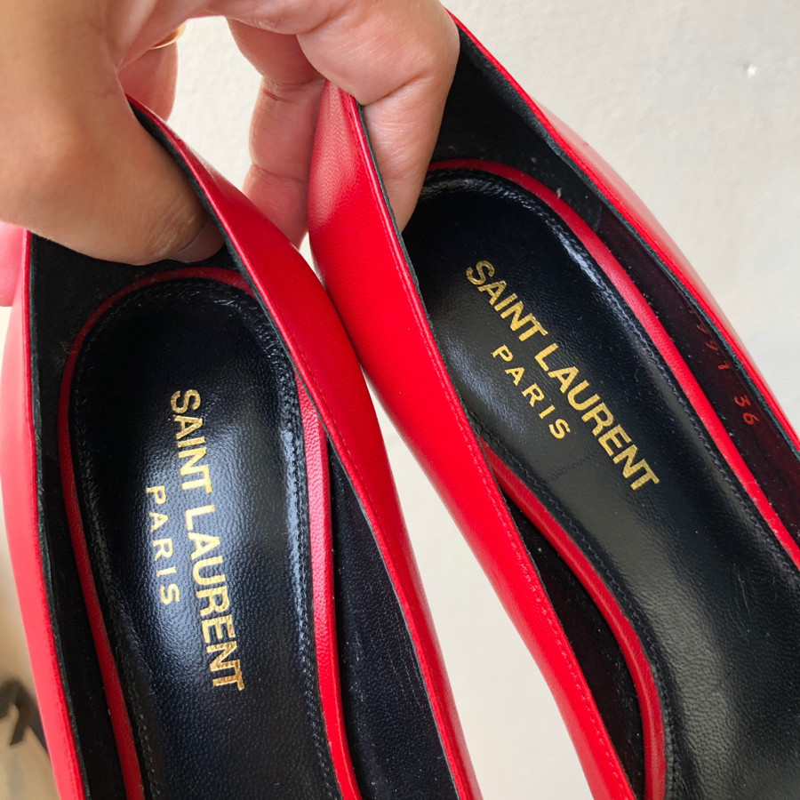 YSL - Classic Red Zoe Stilettos sz 36: