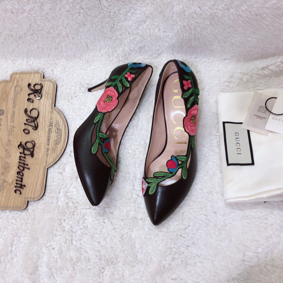 ❤️Gu Chì - Black Ophelia Floral Leather Malaga Kid Heels Women's Pumps sz 35: