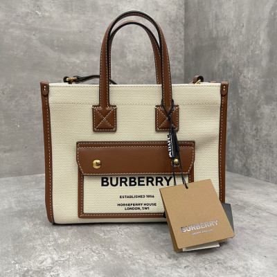 Túi burberry - tote burberry