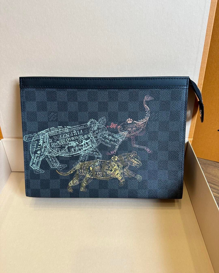 Clutch LV POCHETTE VOYAGE MM LIMITED