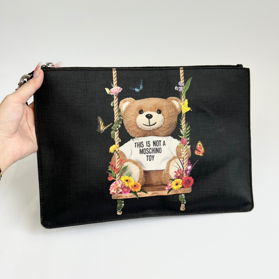 Ví clutch Moschino