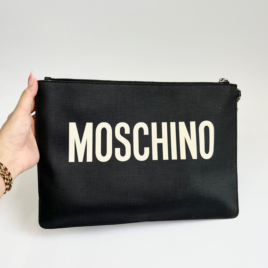 Ví clutch Moschino