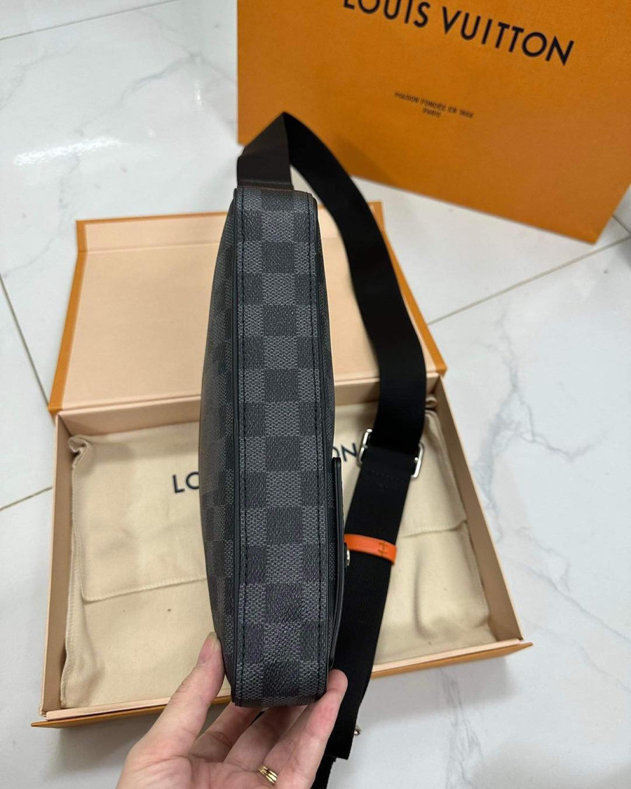 Túi LV ALPHA MESSENGER BAG LIMITED