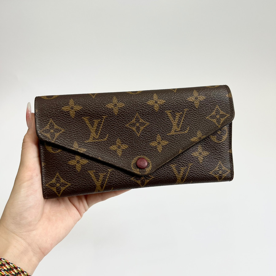 Ví bấm Louis Vuitton