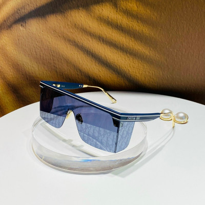 Kính Dior