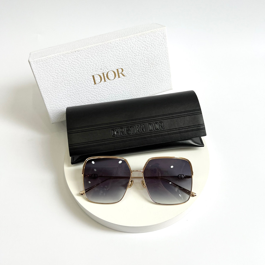 Mắt kính Dior