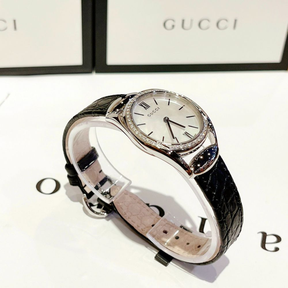 Đồng hồ Gucci Horsebit Diamond Mother Of Pearl Dial Black Leather Ladies Watch Case 34mm