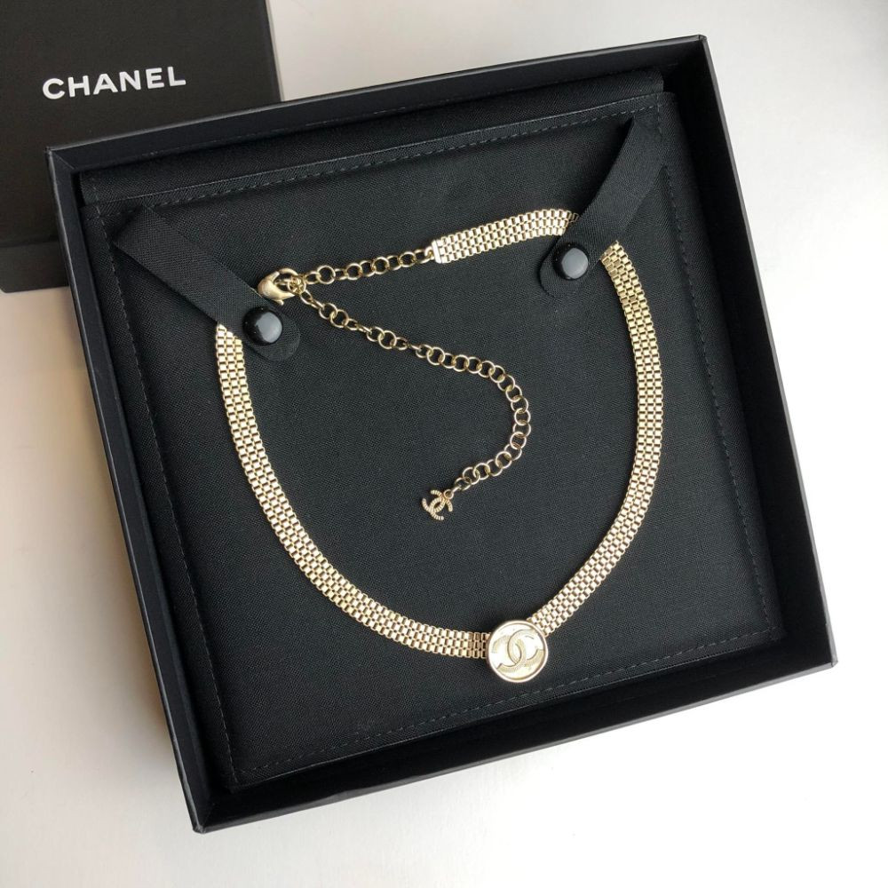 Vòng cổ Chanel cá tính