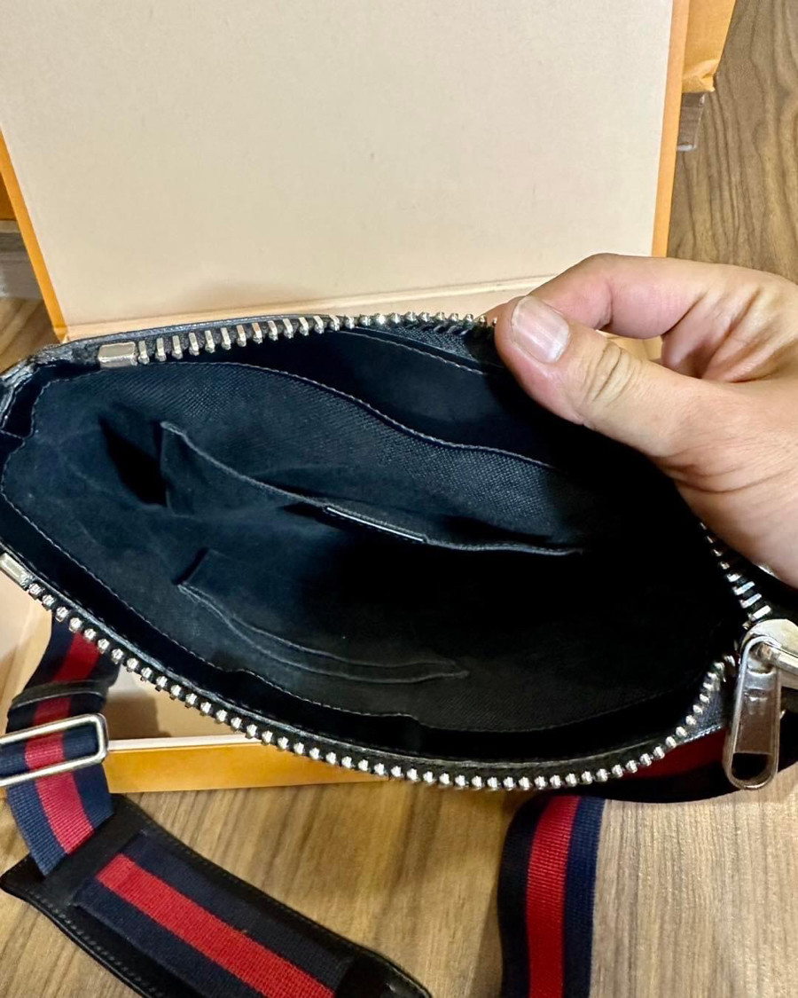 Túi Gucci black GG supreme likenew 98%