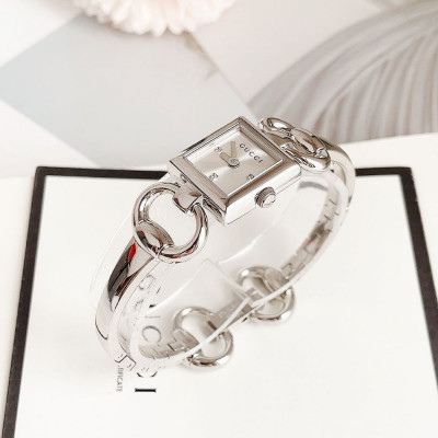 Đồng hồ Gucci Tornavoni Silver Dial Diamond Case 26mm