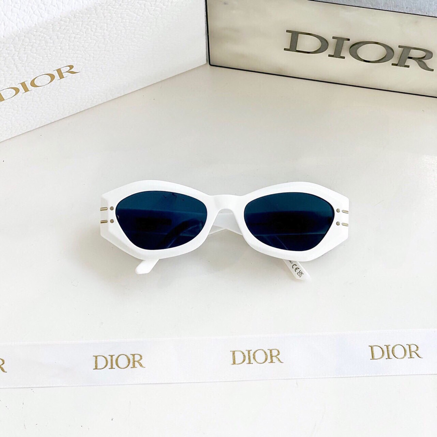 Kính râm Dior Signature hồng siêu hiếm 🥰🥰