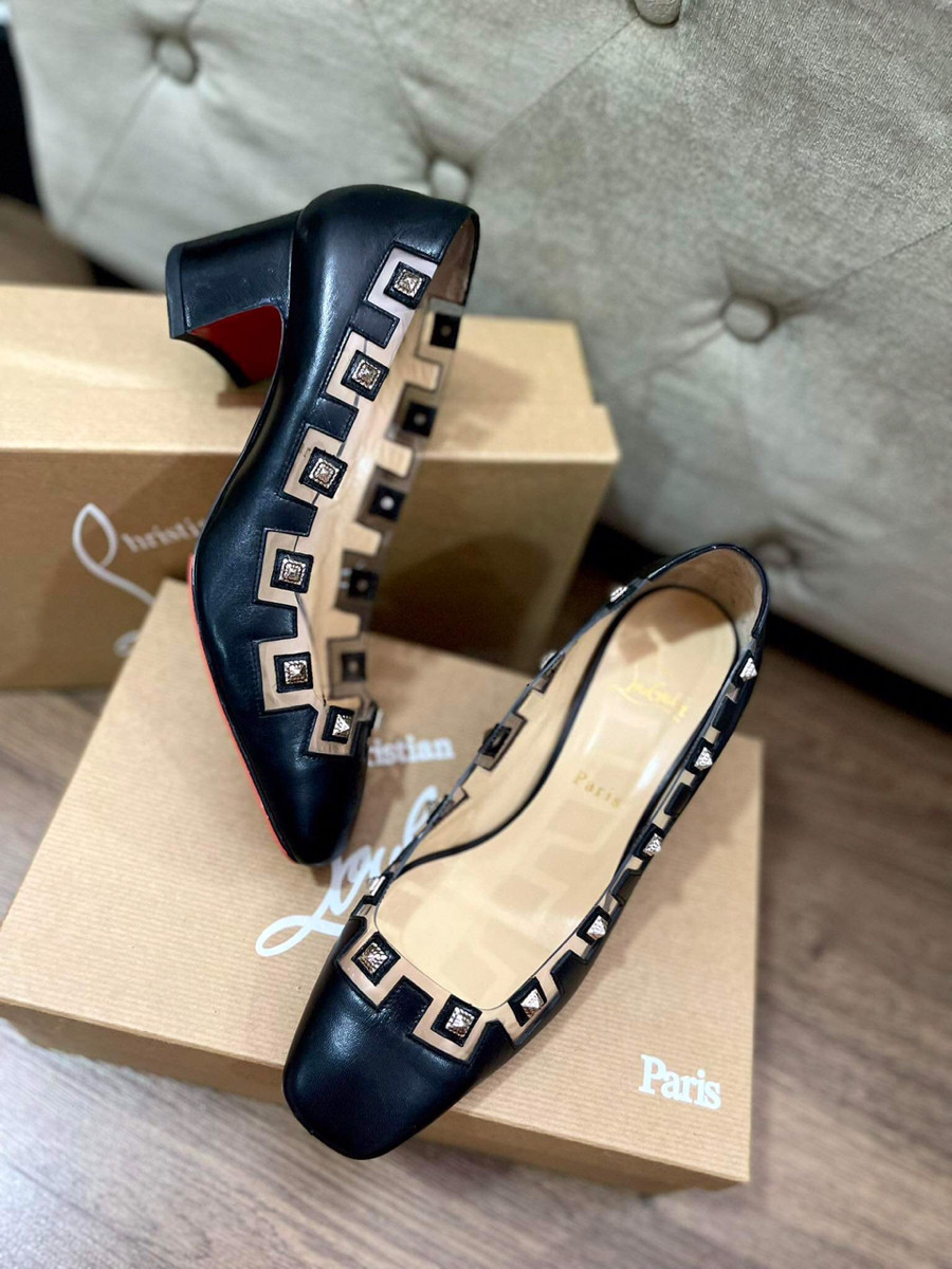 Giày louboutin đen sz 38 cao 5.5p