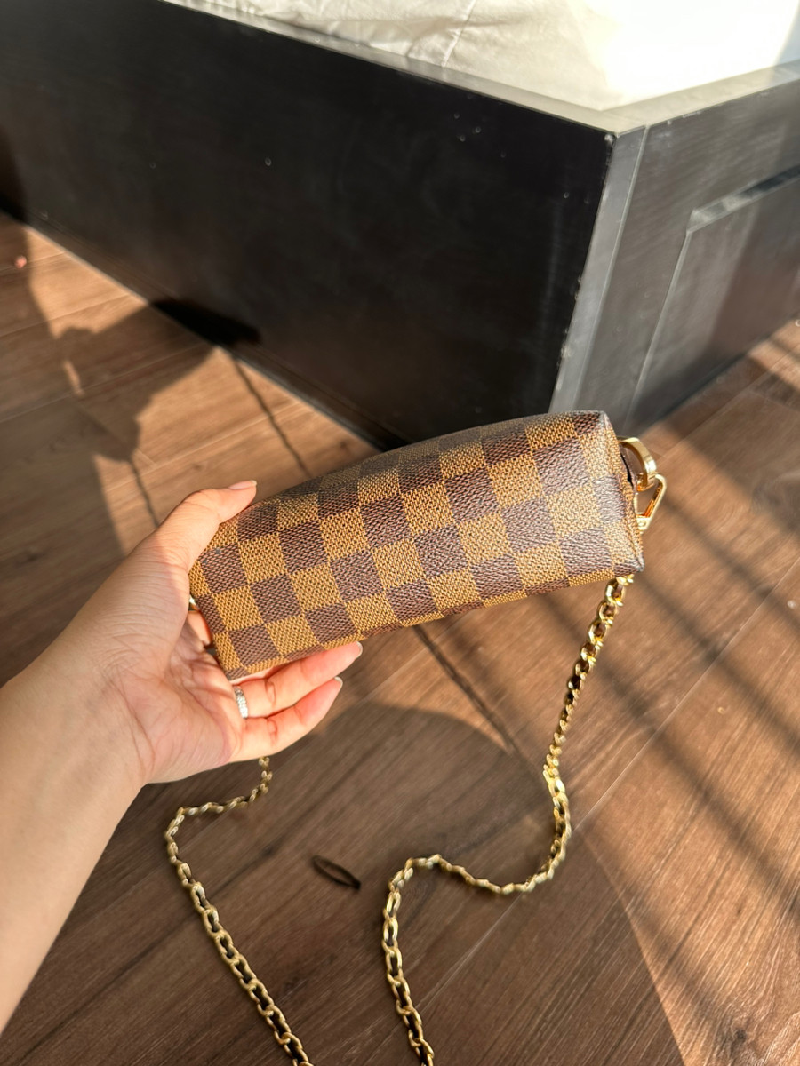 Pouch vỏ sò damier