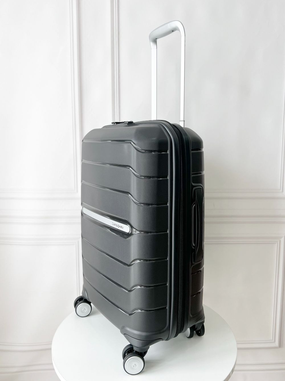 Vali Samsonite Freeform size 20