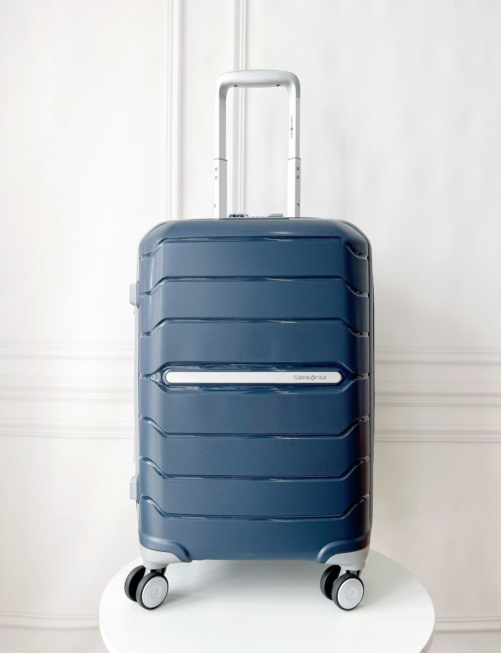 Vali Samsonite Freeform size 20