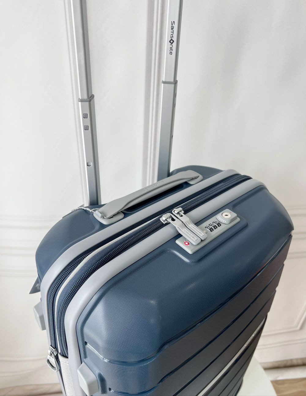 Vali Samsonite Freeform size 20