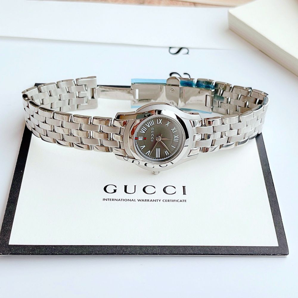 Đồng hồ Gucci 5505 grey dial Case 26mm
