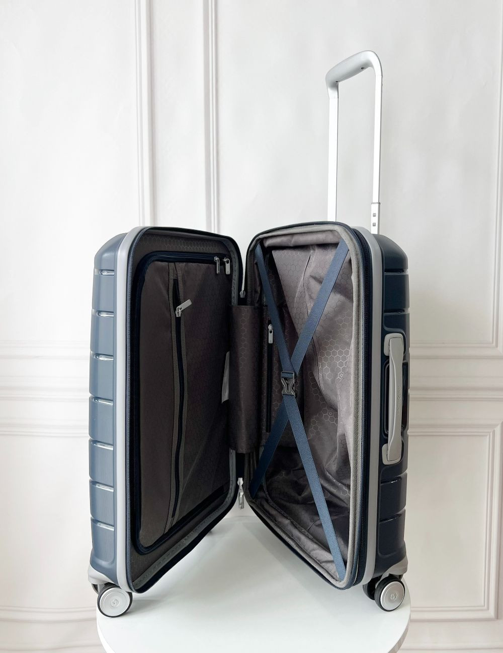 Vali Samsonite Freeform size 20