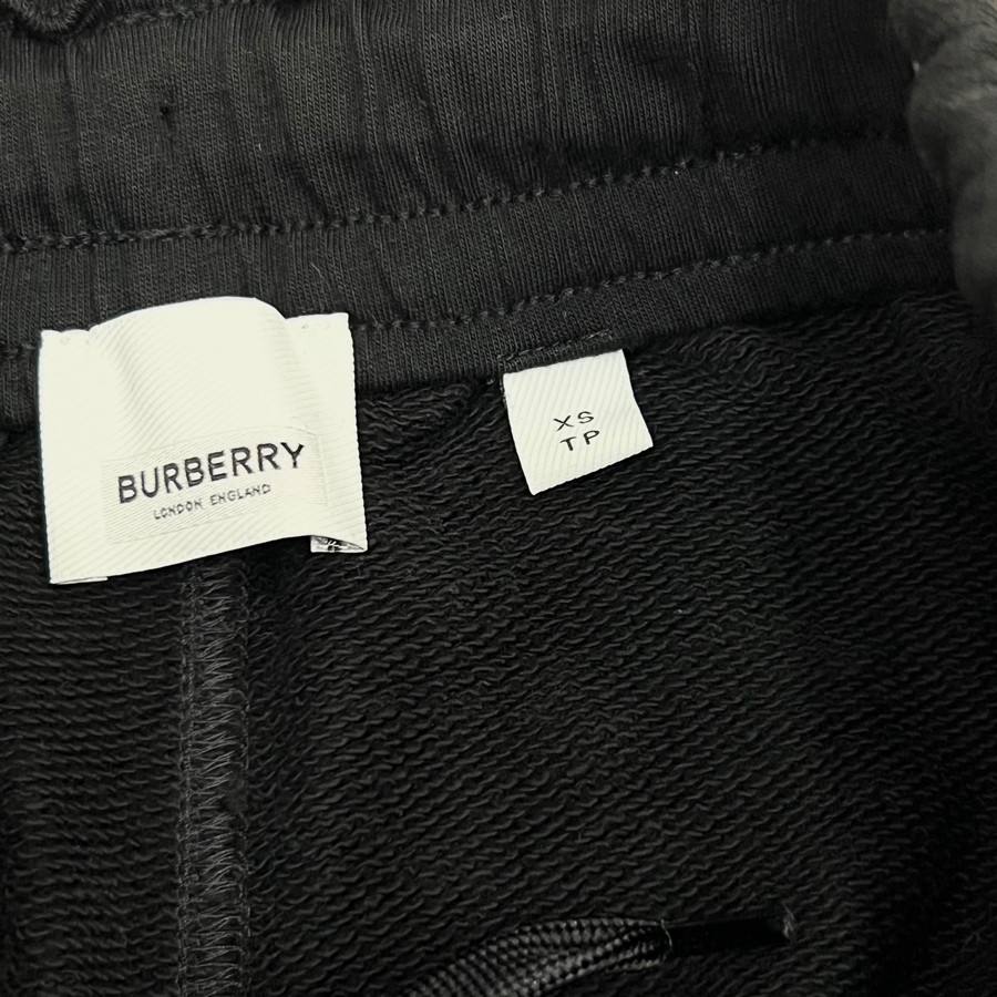 Áo quần Burberry