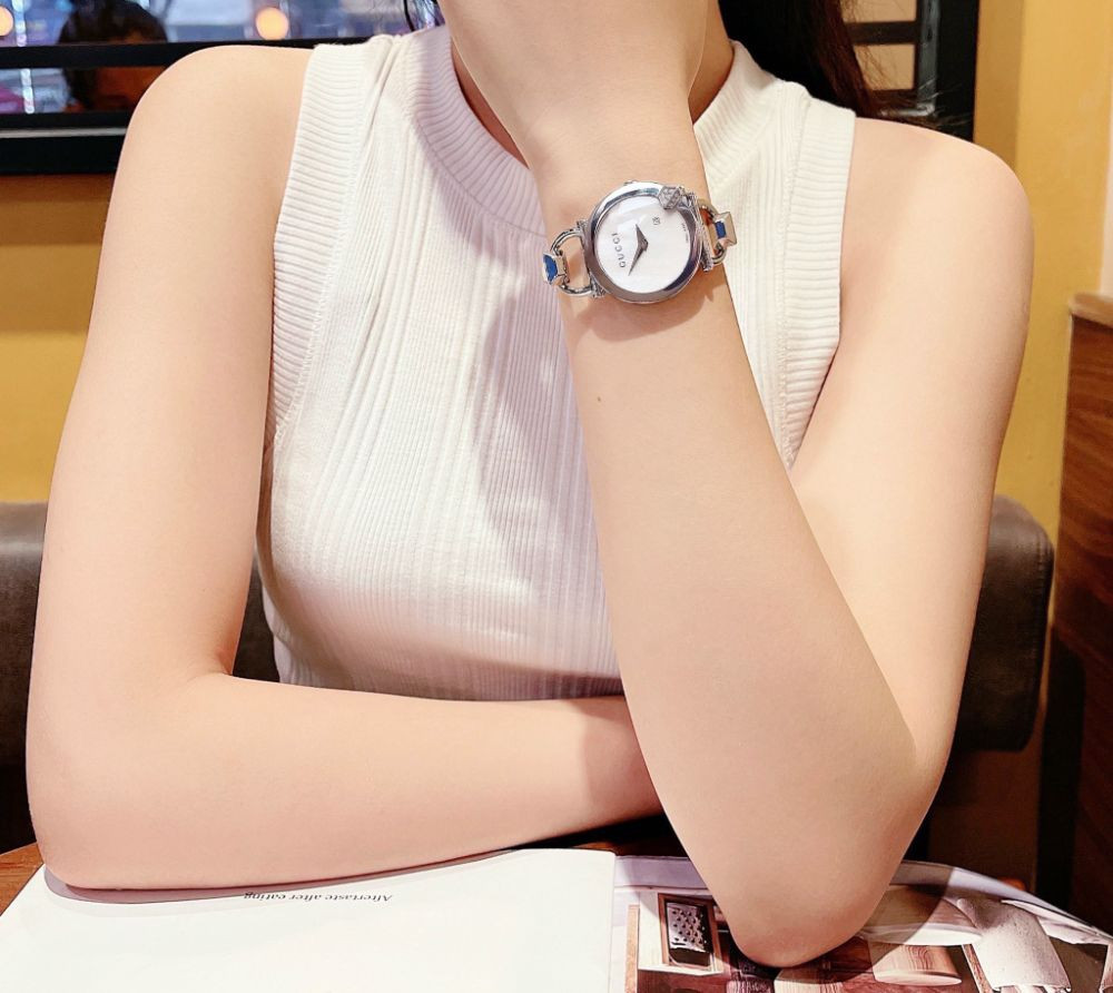 Đồng hồ Gucci Chiodo Case 35mm