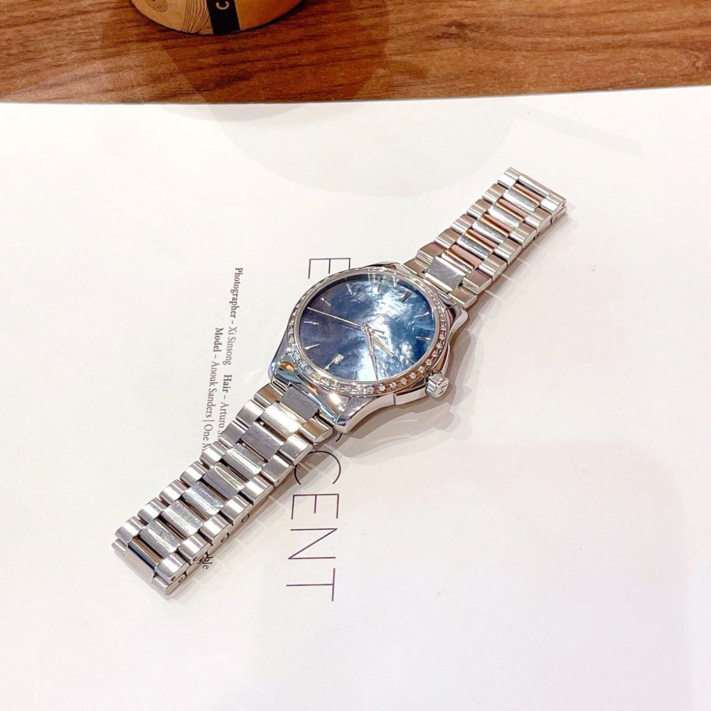 Đồng hồ Gucci G-Timeless diamond Case 38mm