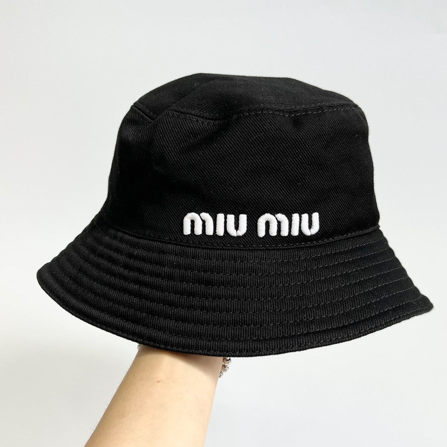 Nón Miu Miu