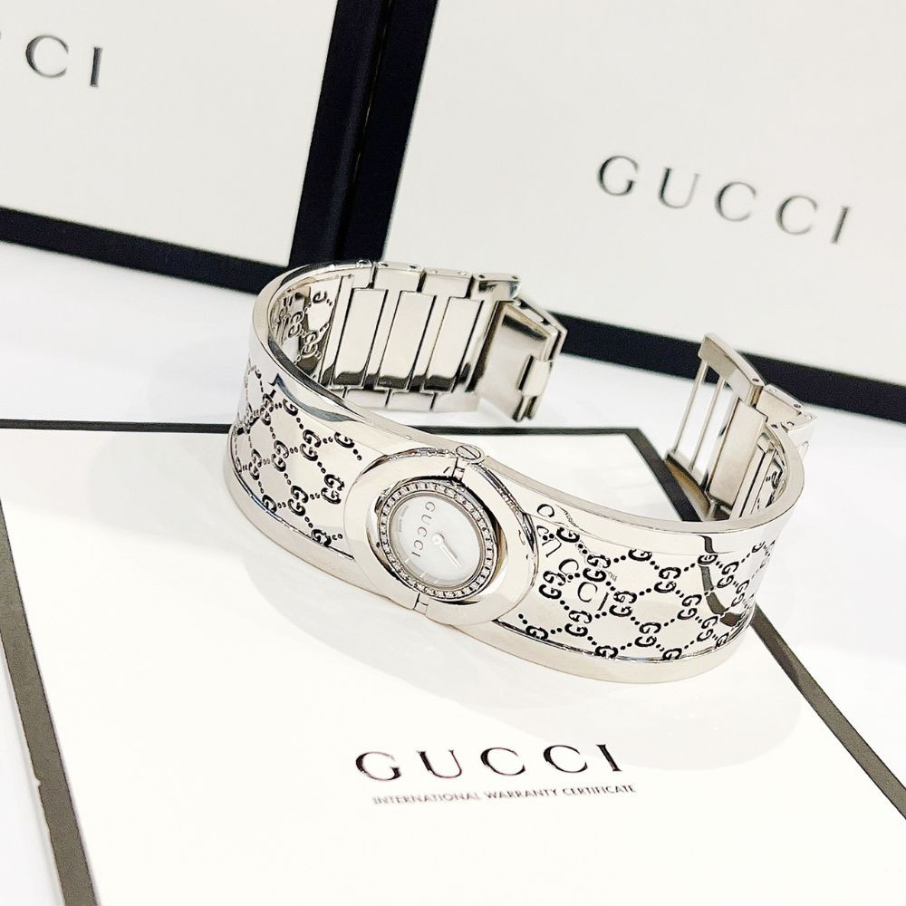 Đồng hồ Gucci Twirl Case mặt trong 17mm