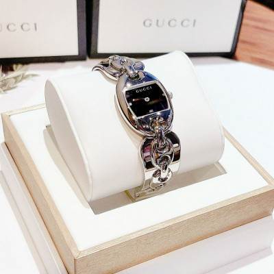 Đồng hồ  Gucci Marina Chain Case 26*34mm