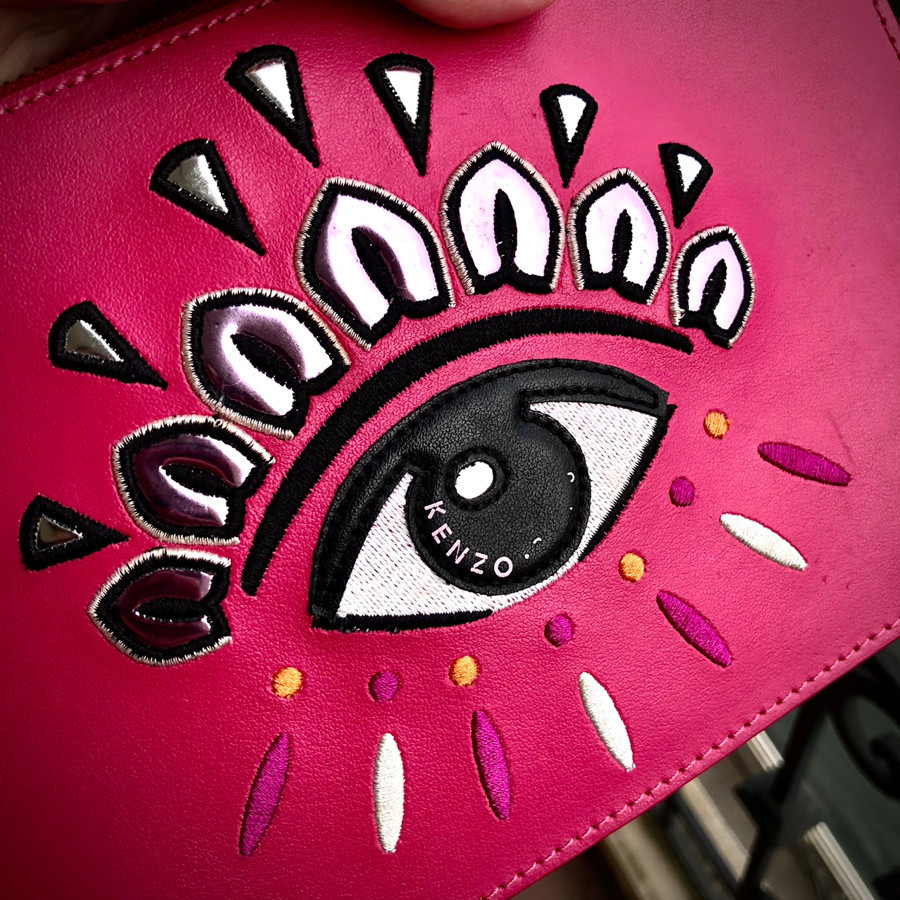 ❤️Kenzo Women's Pink Eye-motif Clutch: