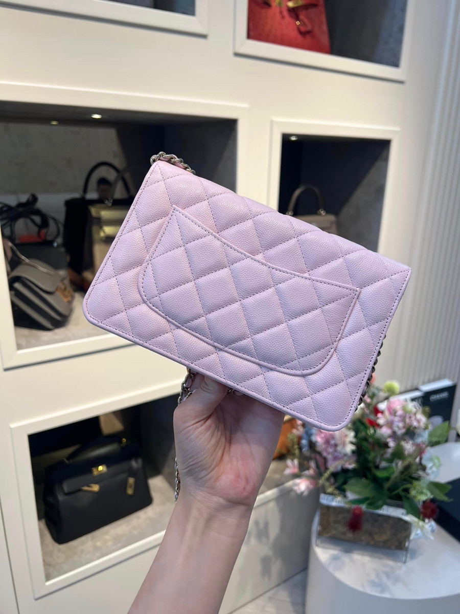 Chanel woc