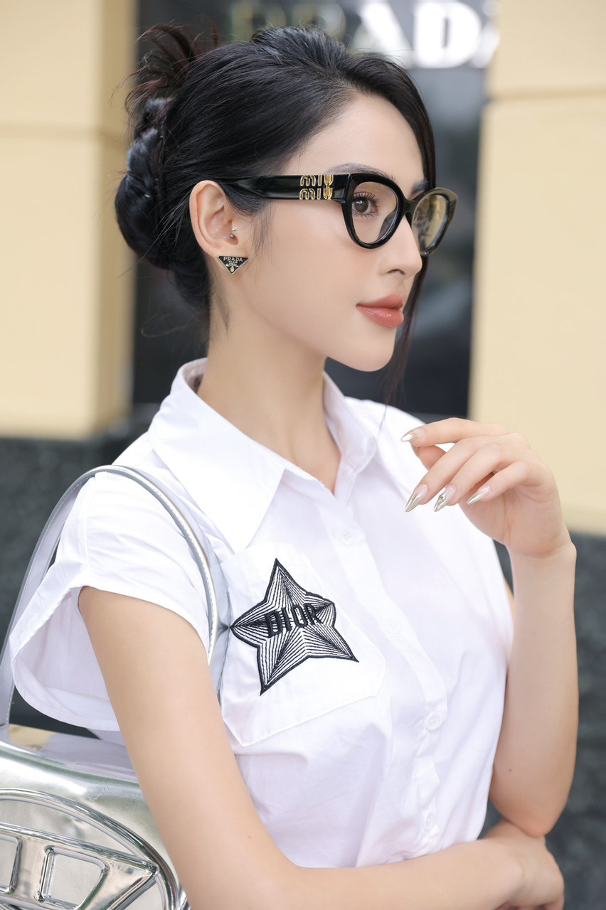 Gọng cận Miu Miu