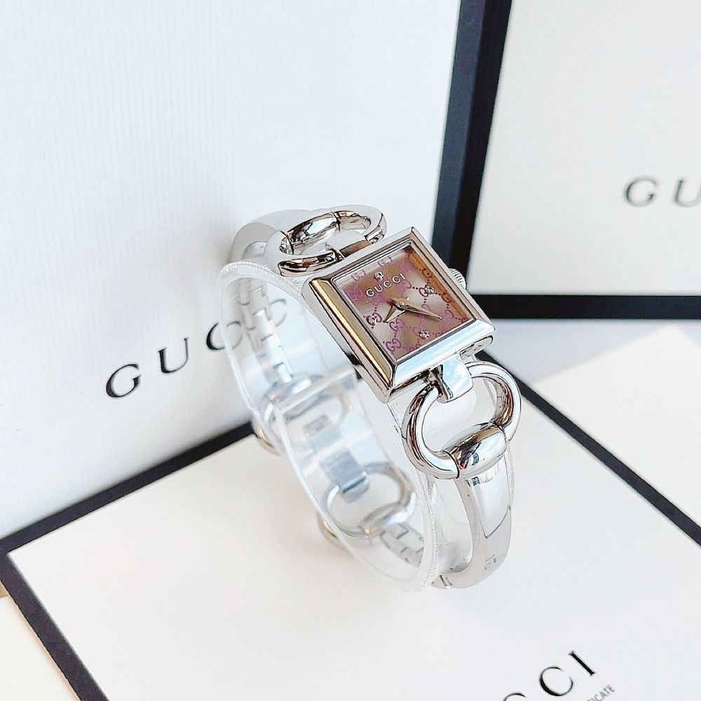 Đồng hồ Gucci Tornavoni Silver dial diamond Case 26mm